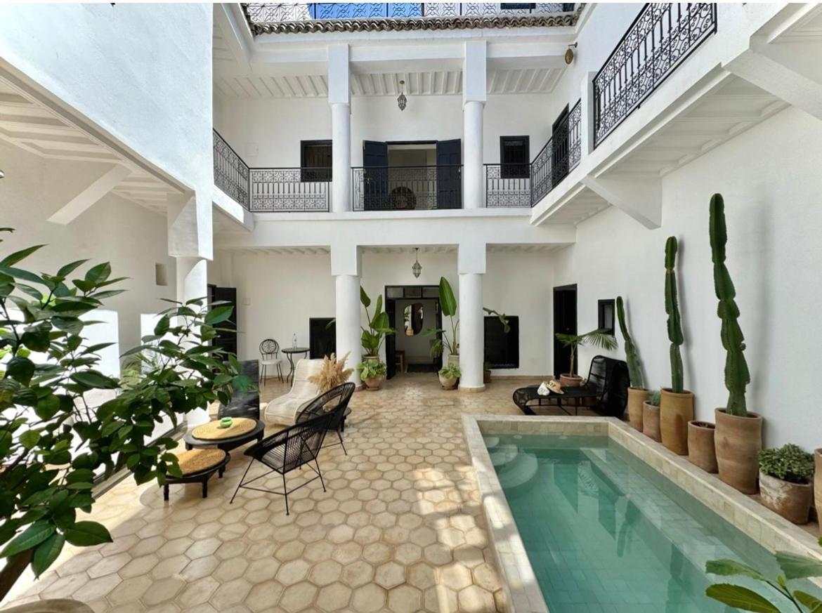 Riad 27 & Spa Entierement Privatise Marrakesh Exterior photo