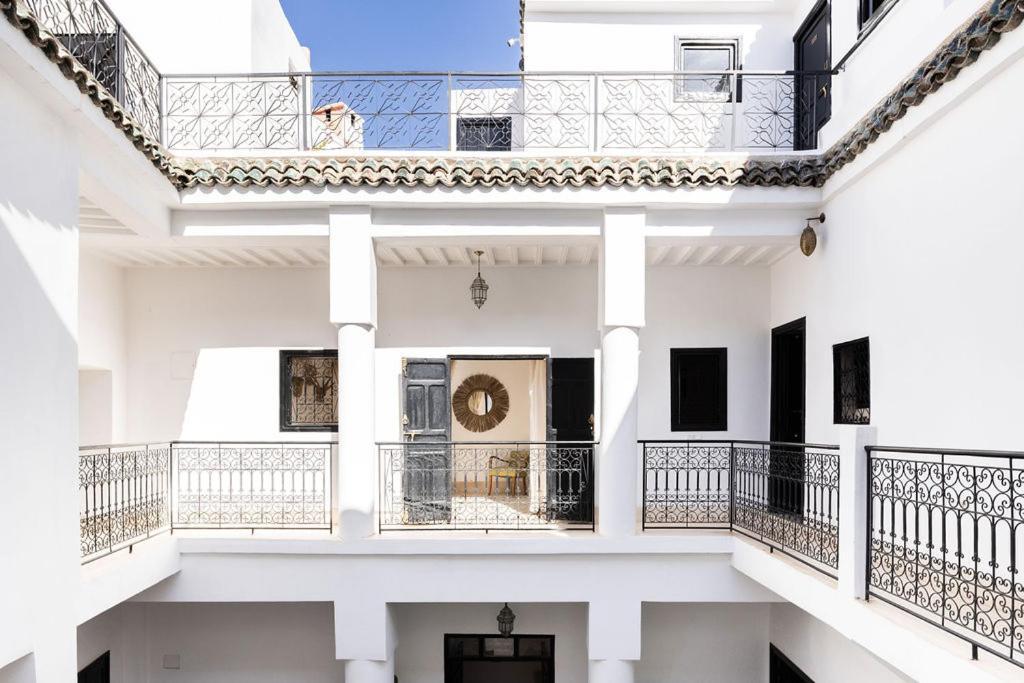 Riad 27 & Spa Entierement Privatise Marrakesh Exterior photo